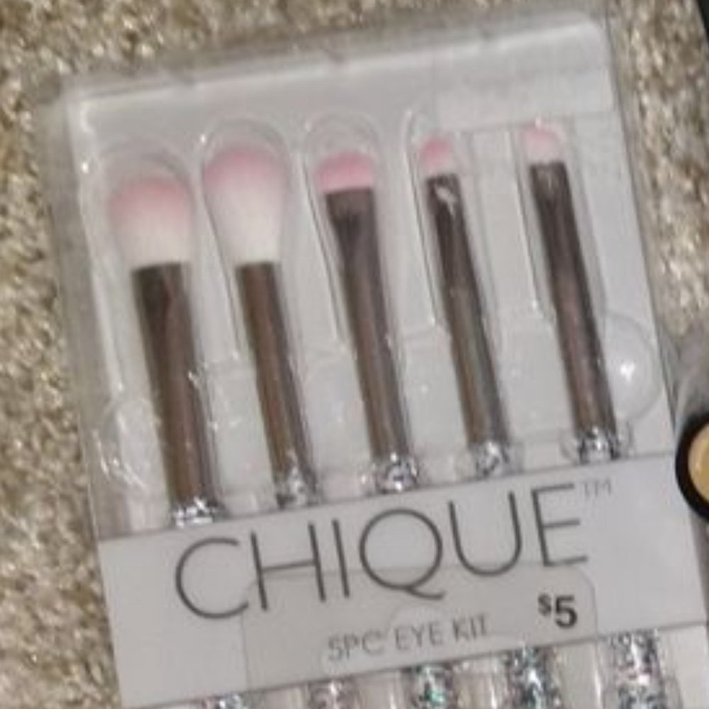 Makeup and Accessories
